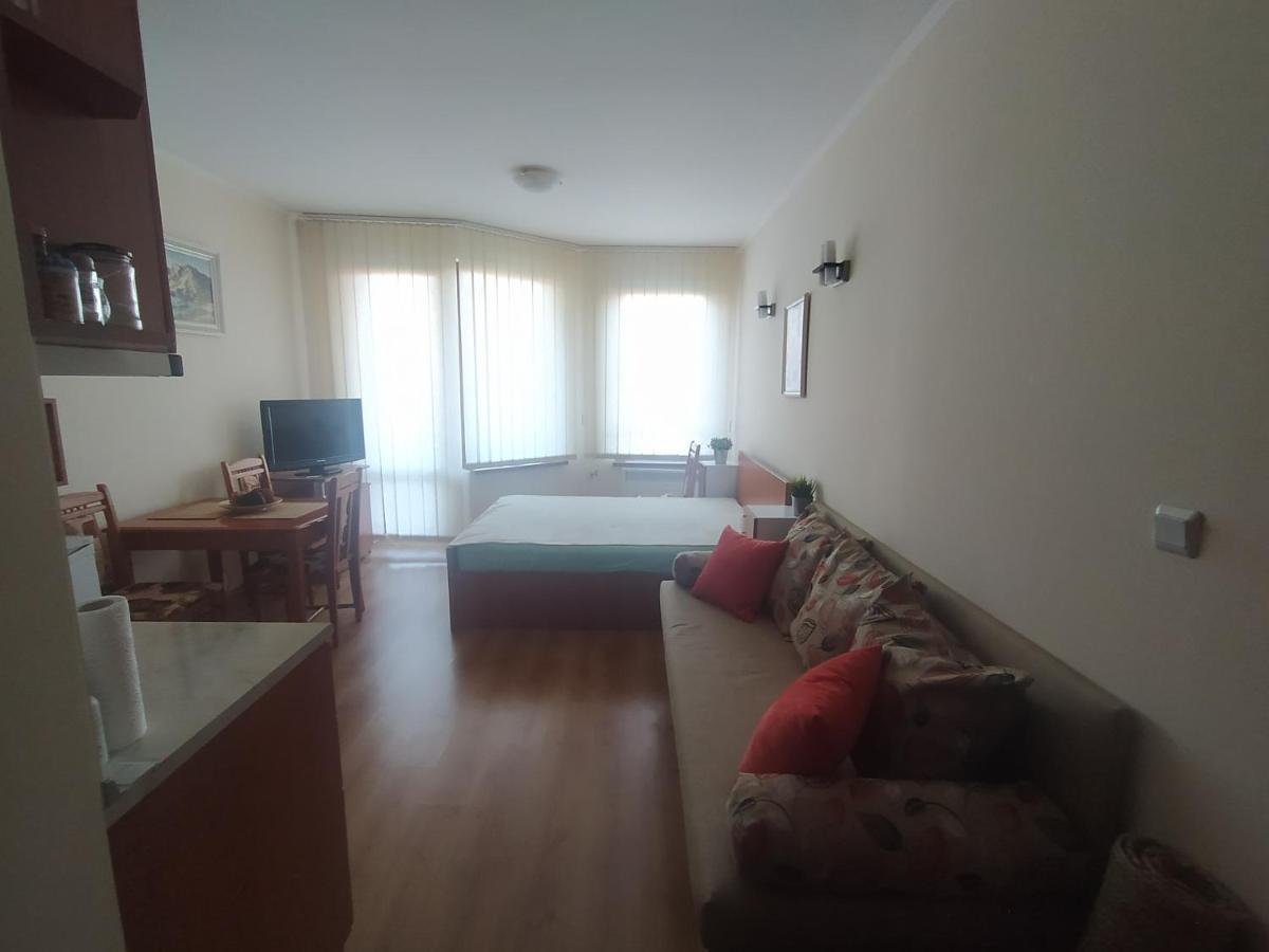 בנסקו Pine Tree Studio B11 מראה חיצוני תמונה